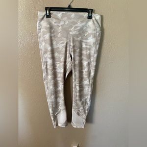 Victoria's Secret Pink Active High Waist Bonded Mesh Leggings, size XL